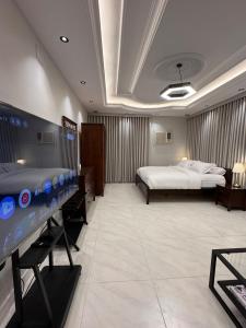 Ένα ή περισσότερα κρεβάτια σε δωμάτιο στο Room 002