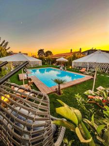 Πισίνα στο ή κοντά στο Portofino Urla Boutique Hotel
