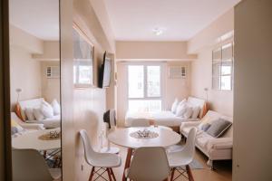 Et opholdsområde på Find Your Zen in the City + 23 billeder