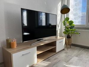 TV a/nebo společenská místnost v ubytování Wohnperle*Carré Charlott* 5
