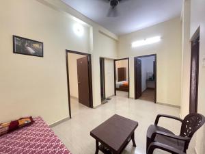 Postel nebo postele na pokoji v ubytování Kashi Paradise Stay by visitkashi