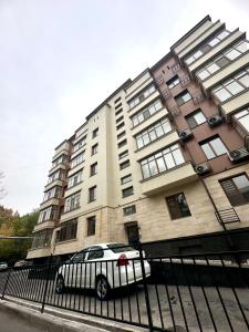 Το κτήριο όπου στεγάζεται  το διαμέρισμα