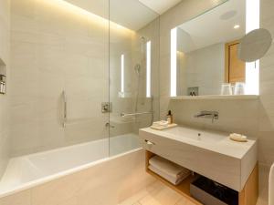 Koupelna v ubytování Mövenpick Hotel Basel