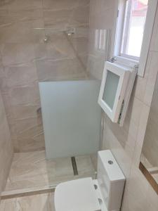 A bathroom at Villa Achilleas