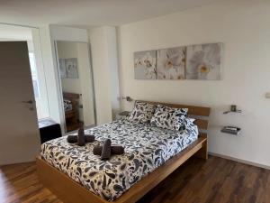 Posteľ alebo postele v izbe v ubytovaní Spacious Apartment in Valencia with Sea View - 160 sqm