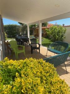Κήπος έξω από το Villa luxe, avec jardin, piscine privée, proche de la mer