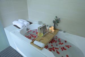Φωτογραφία από το άλμπουμ του Jasmine Healing villa σε Thôn Lương Quán