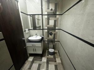 Fotografie z fotogalerie ubytování Grover International hotel v destinaci Bathinda + 10 fotografií