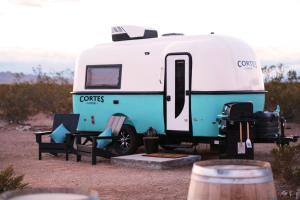阿马戈萨山谷Tarantula Ranch Campground & Vineyard near Death Valley National Park的相册照片