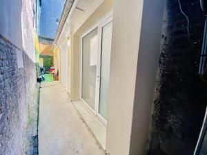 Fotografie z fotogalerie ubytování Jacuzzi et confort - 002 v destinaci Rouen