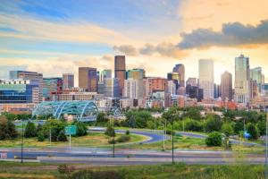 Γενική άποψη της πόλης Ντένβερ ή θέα της πόλης από  αυτό το διαμέρισμα