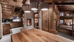 Χώρος καθιστικού στο La Mendola Alm-Chalet