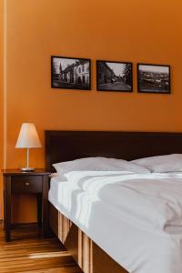 Posteľ alebo postele v izbe v ubytovaní Hotel Sporer