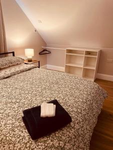 Letto o letti in una camera di Teach Máire, Downings