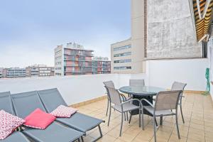 Balkón nebo terasa v ubytování Sarria Attic