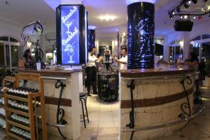 Lounge nebo bar v ubytování Hotel Sinatra - All Inclusive
