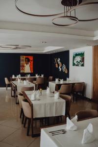 Khu vực ghế ngồi tại Mazeki Addis Boutique Hotel