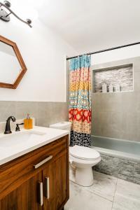 Ένα μπάνιο στο FTL Oasis-Close to DT - Close to Beach - Pool