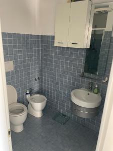 Ένα μπάνιο στο La Finestra sul Porto