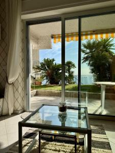 Балкон или терраса в Eden rock apartment