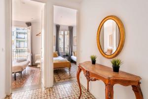 Ein Sitzbereich in der Unterkunft Sagrada Familia- Emblematic and Charming Catalan Home