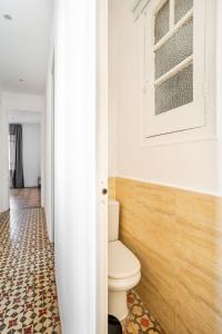 Ein Badezimmer in der Unterkunft Sagrada Familia- Emblematic and Charming Catalan Home
