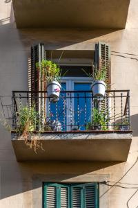 Ein Balkon oder eine Terrasse in der Unterkunft Sagrada Familia- Emblematic and Charming Catalan Home