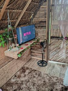 TV a/nebo společenská místnost v ubytování Finca Alto Bonito