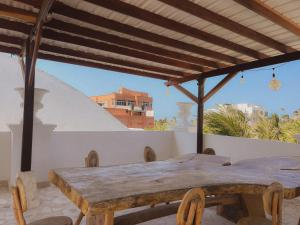 Φωτογραφία από το άλμπουμ του Surfer Grill, Alojamiento en puerto Colombia, Pradomar, Habitación pesces σε Puerto Colombia