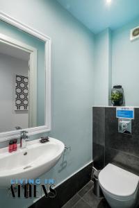 Spacious Apt At Historical Center Of Athens 4&2 ppl 욕실