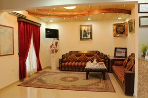 O zonă de relaxare la Al Karam Hotel Apartment
