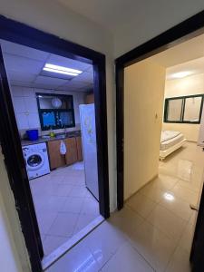 Postel nebo postele na pokoji v ubytování Apartment for rent 2BK in Ajman