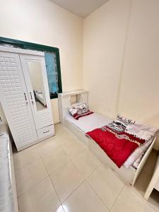 Postel nebo postele na pokoji v ubytování Apartment for rent 2BK in Ajman