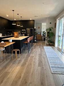 Dapur atau dapur kecil di Peaceful Bush Getaway