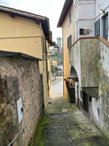 Το κτήριο όπου στεγάζεται  το διαμέρισμα