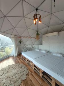 Postel nebo postele na pokoji v ubytování JSOT- Luxury Glamping