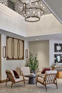 Bellasera Hotel & Suites Paso Robles, Tapestry by Hilton的休息区