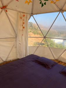 Postel nebo postele na pokoji v ubytování JSOT- Luxury Glamping