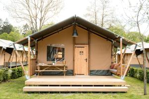 Zahrada ubytování Camping & Bungalows Platja Brava