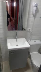 Łazienka w obiekcie Apartamento Mercedes Céntrico Playa