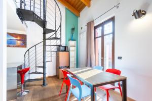 Fotografie z fotogalerie ubytování Strepitoso Loft con vista Duomo v Albě