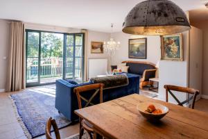 Ruang duduk di Landhaus Storchennest - komfortable Appartements für 2-5 Personen