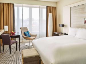 Postel nebo postele na pokoji v ubytování Sofitel Brussels Europe