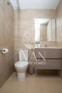 Koupelna v ubytování Casa Hugo Ivan Luxury Homes 8ªPlta Norte 1ªLinea
