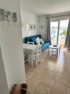 Posezení v ubytování Apartamentos Calan Blanes Park CB APM 2142 ,nº207