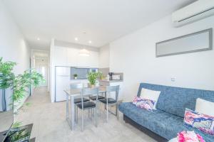 Kuchyňa alebo kuchynka v ubytovaní Apart-rent Apartment Bahia 0019