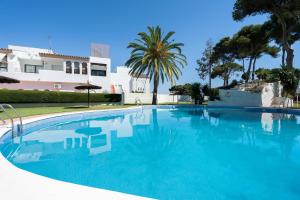 Bazén v ubytování Apartoyou - Vistahermosa nebo v jeho okolí + 21 fotografií