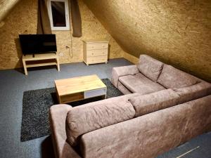A seating area at Zrub Liptovec