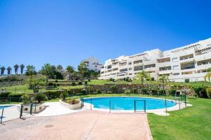 Bazén v ubytování CYV - Nice apartment w a pool, close to the beach nebo v jeho okolí