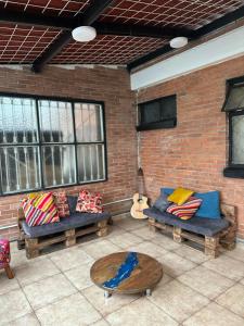 Zona de estar de Bamuka Hostal